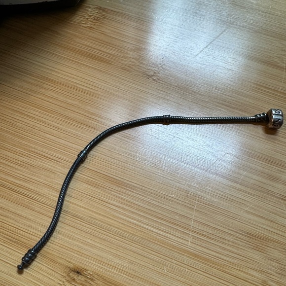 Pandora clasp bracelet starter - Picture 2 of 2